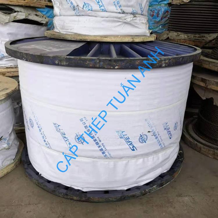 Cáp thép chống xoắn phi 18 35WXK7 oil steel rope D28 D32 D36 1