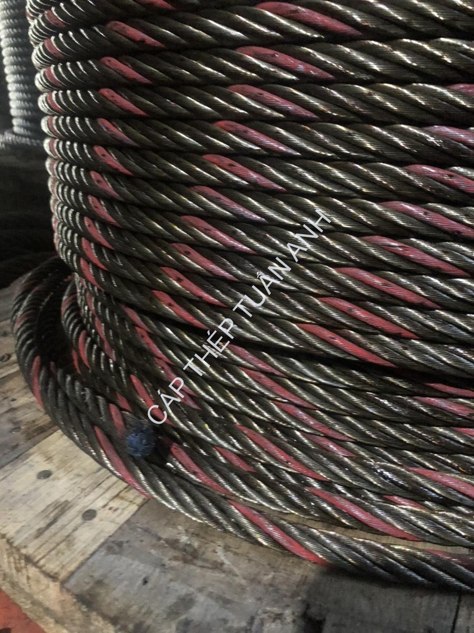 Cáp cẩu lõi thép 6x37 IWRC phi 14 (13mm) Cáp cẩu lõi thép 6x37 IWRC phi 14 (13mm)